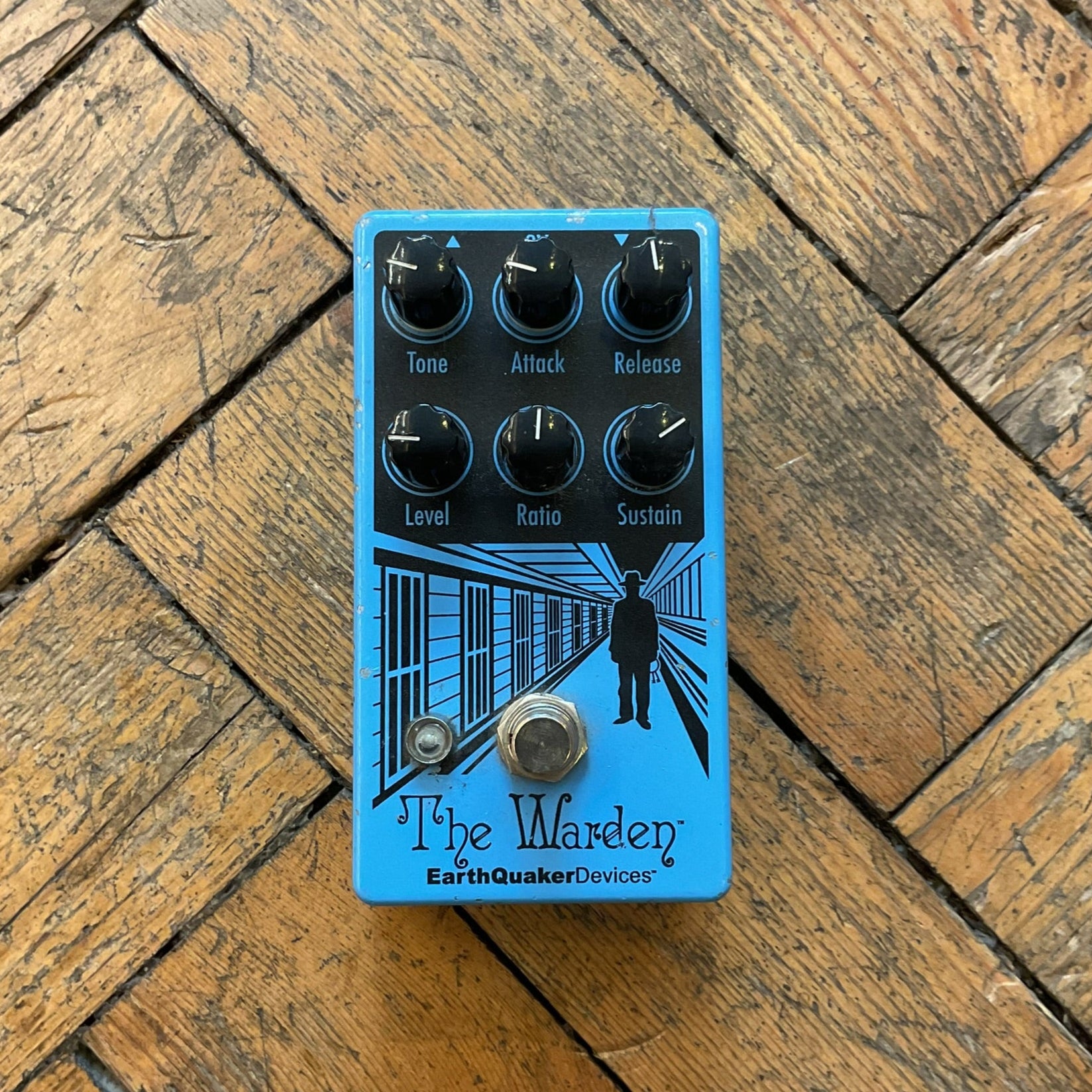 【中古品薄】Earthquaker Devices The Warden EarthQuaker Devices (EQD) The Warden