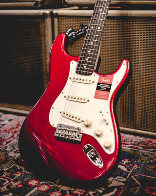 Focus on Sound Returns: Fender American Performer vs. Professional Strats