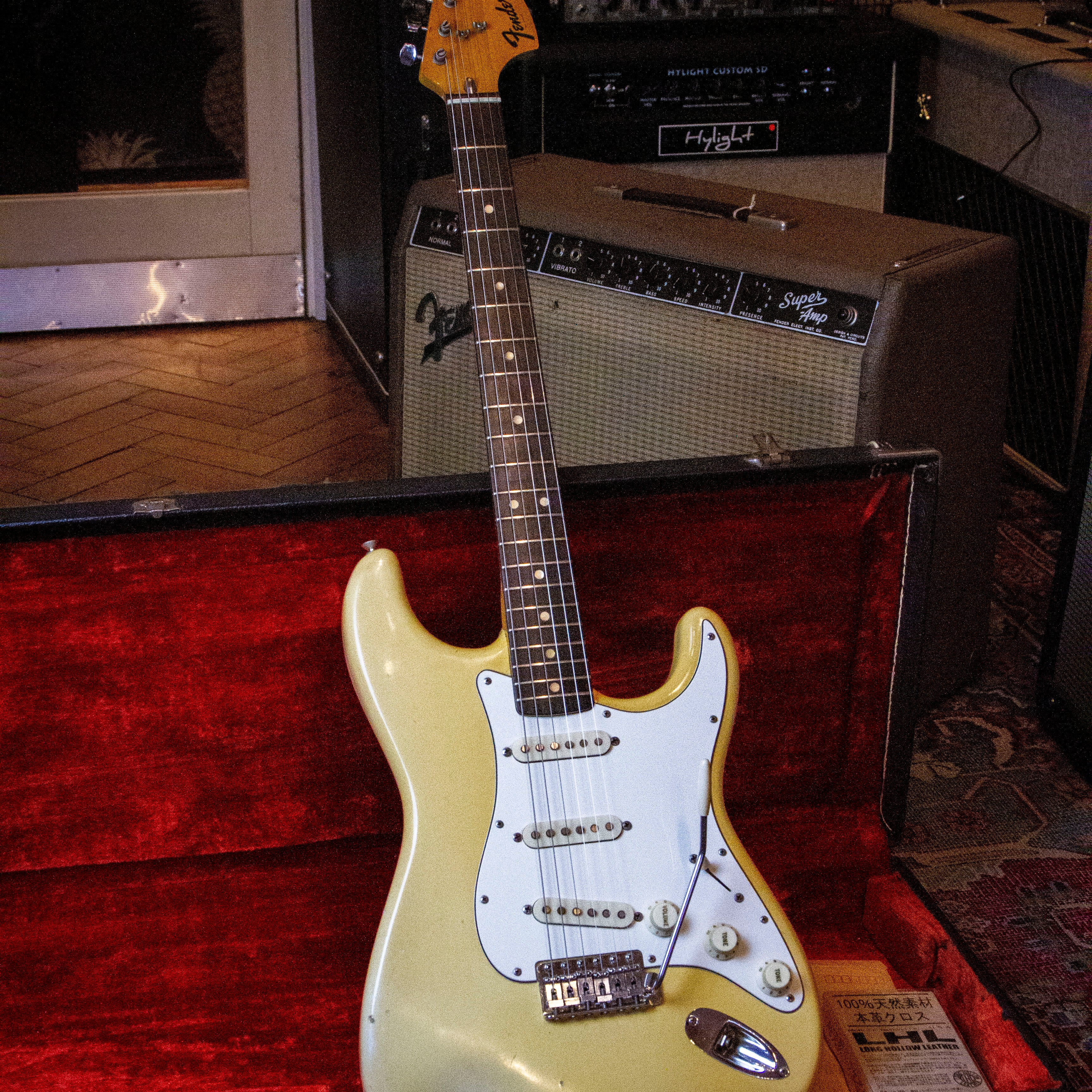 Fender Olympic White Stratocaster 1973 Second Hand - Regent Sounds