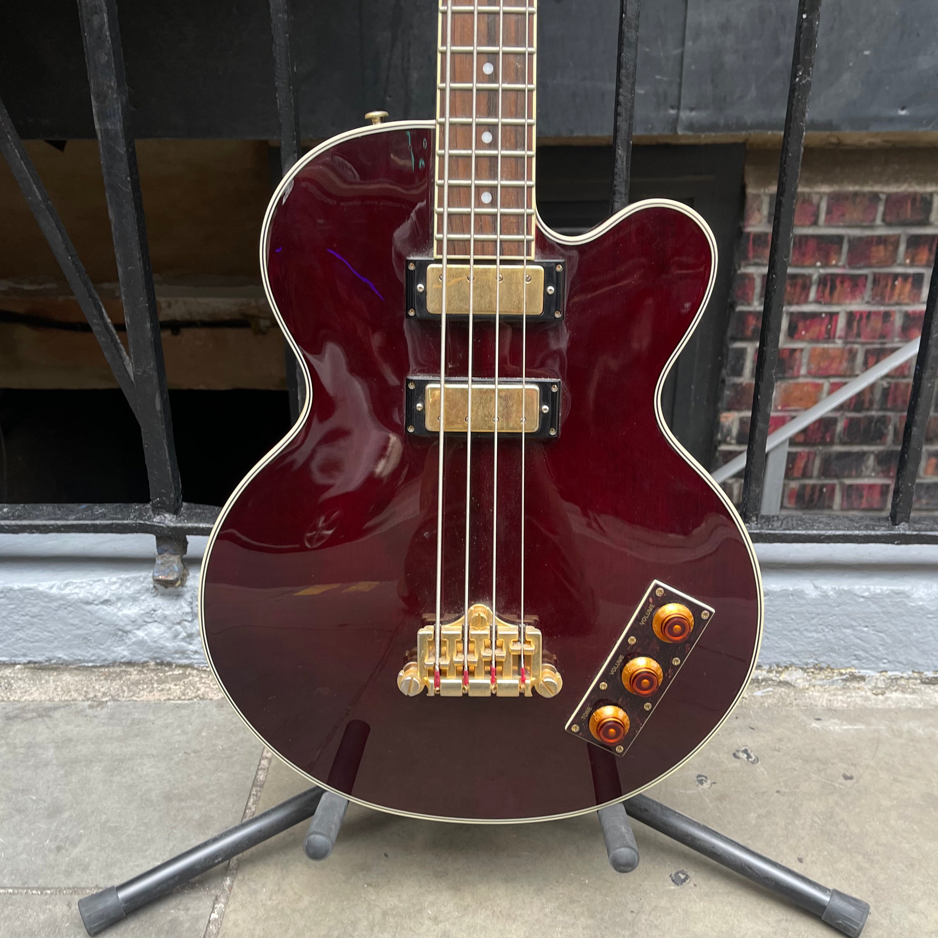 Epiphone Allen Woody Signature Rumblekat - Regent Sounds