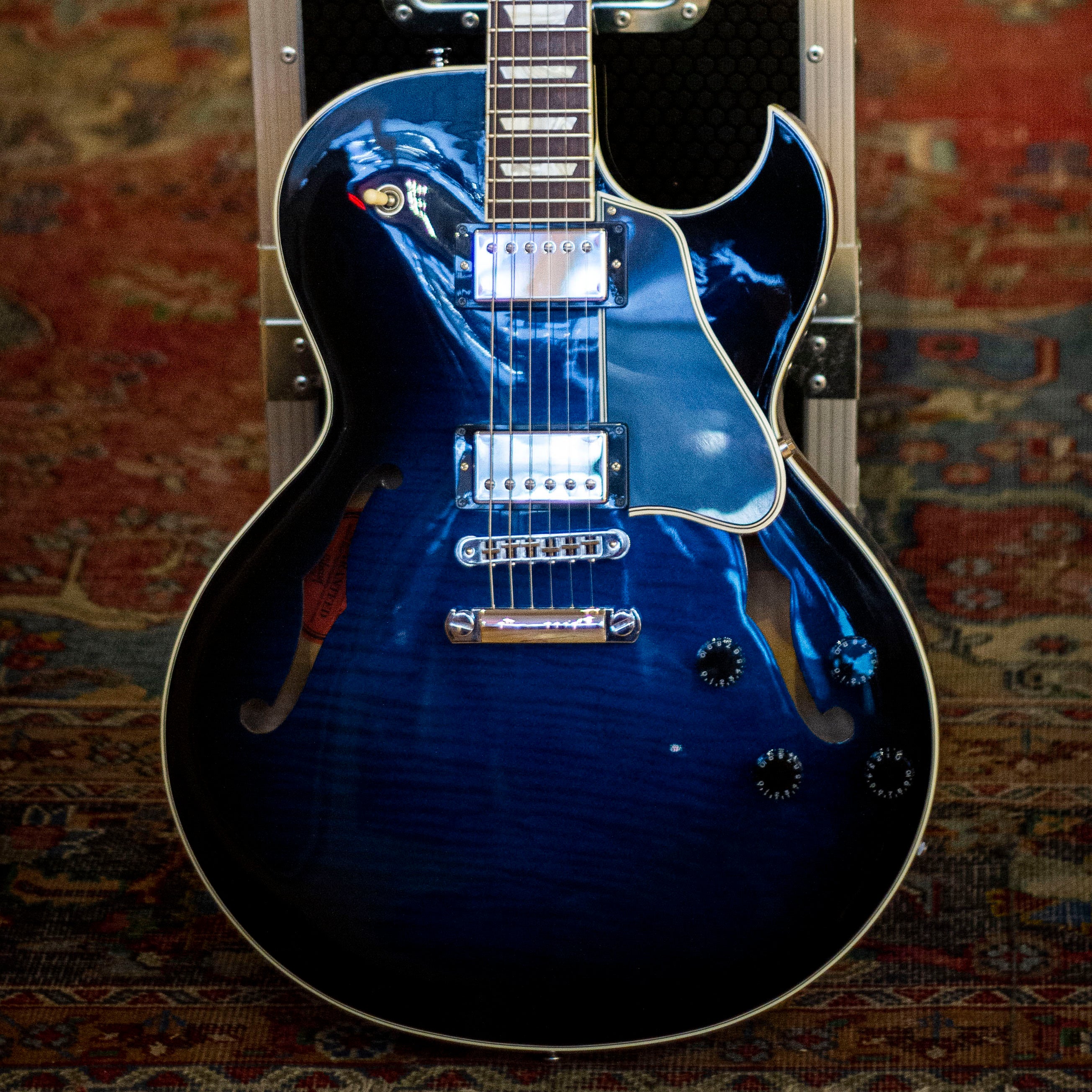 Gibson ES-137 Blue Burst 2011 Second Hand - Regent Sounds