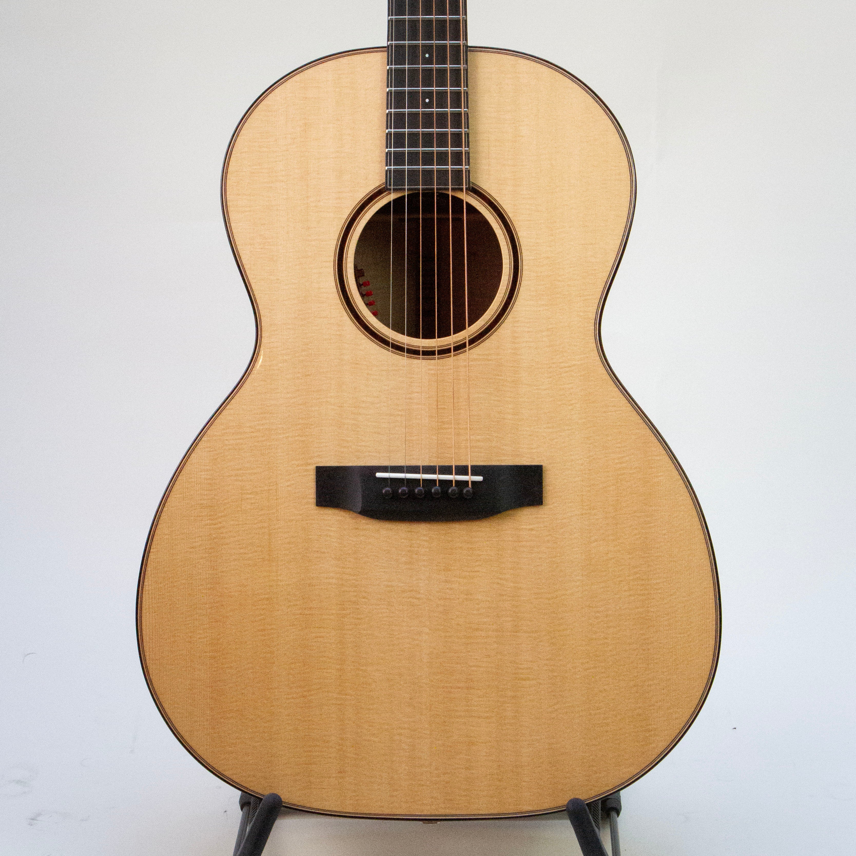 Auden Artist Series Chester Left Hand - Full Body - Regent Sounds
