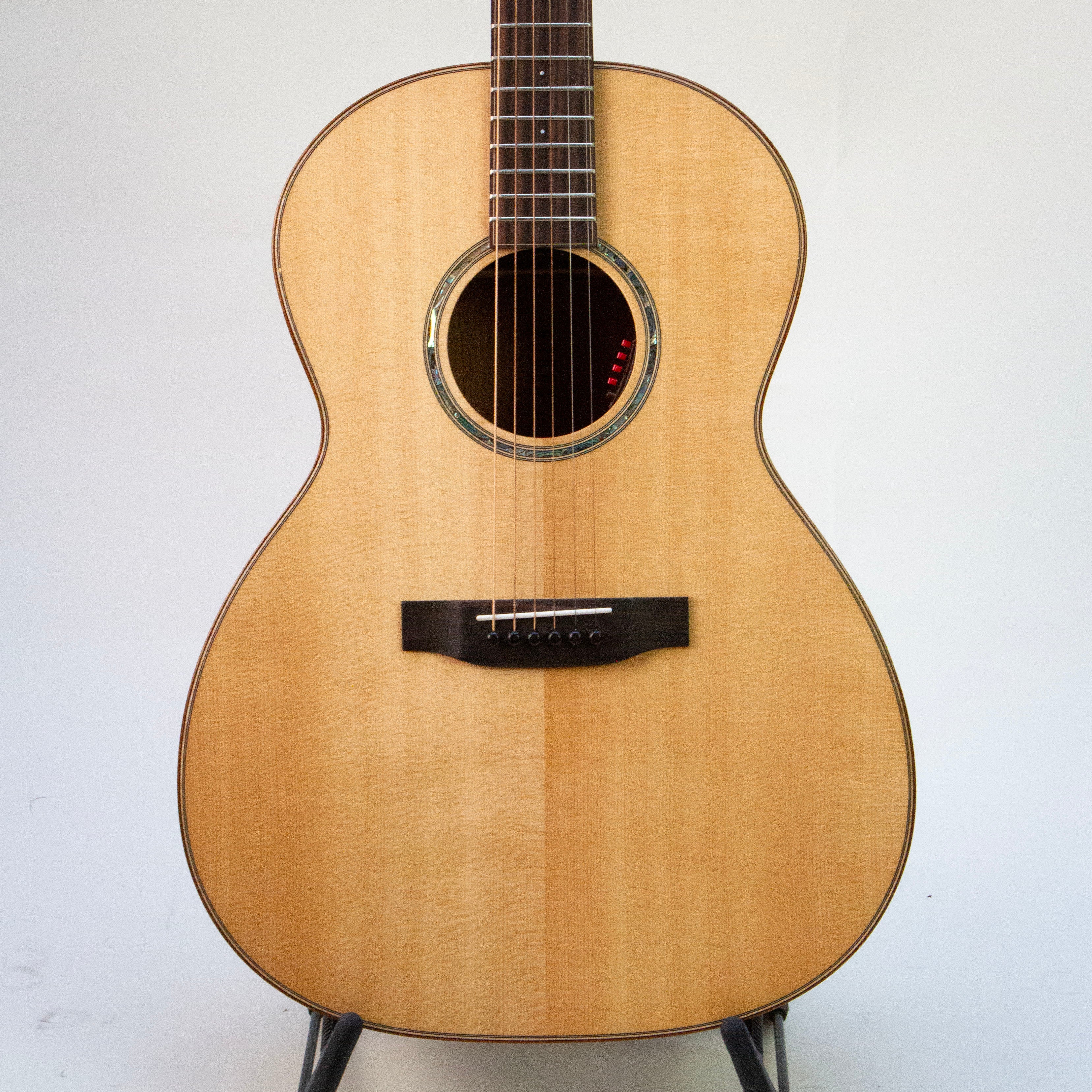 Auden Mahogany Series - Chester Spruce Full Body - Regent Sounds