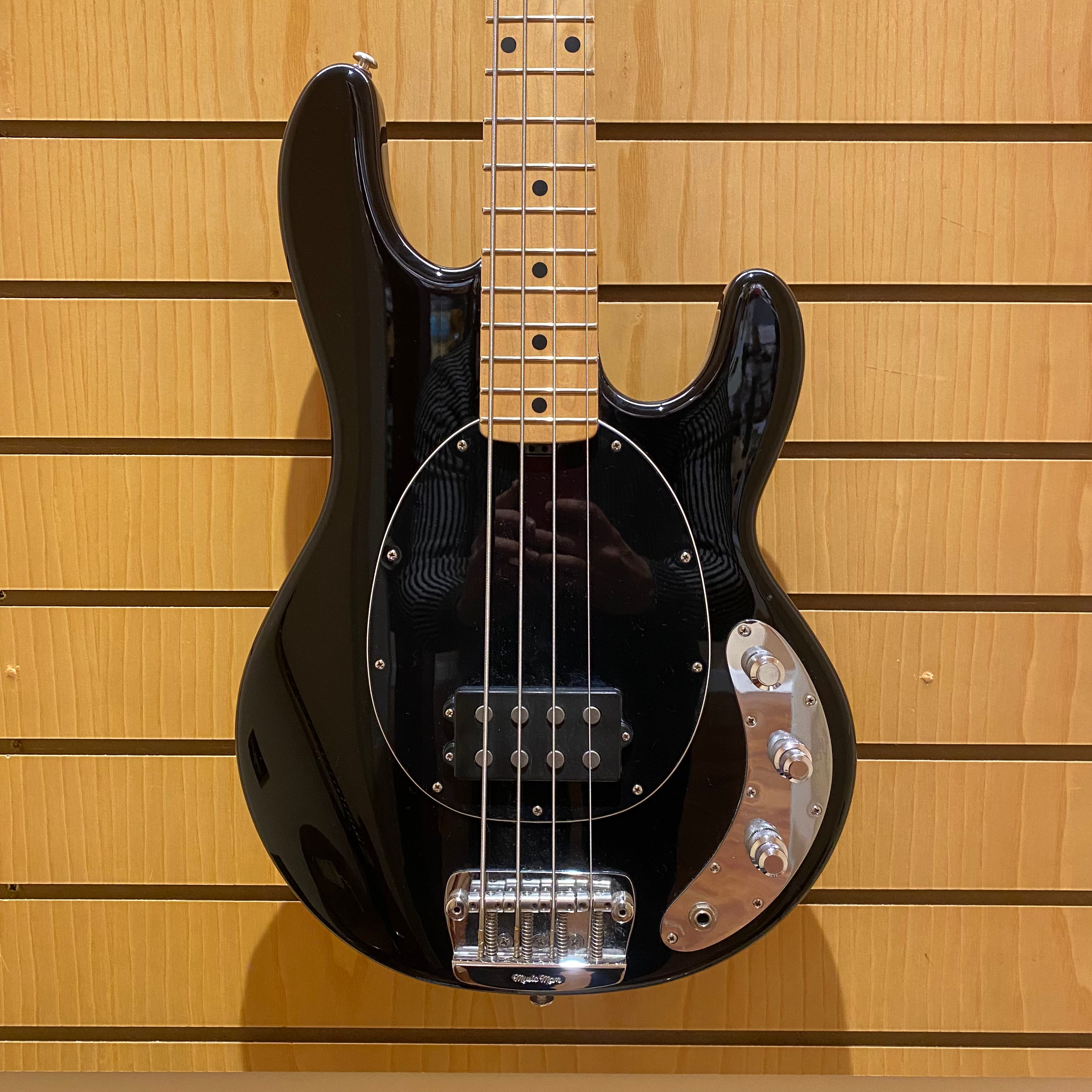 Ernie Ball Stingray 2010 Bass Black  Second Hand - Regent Sounds