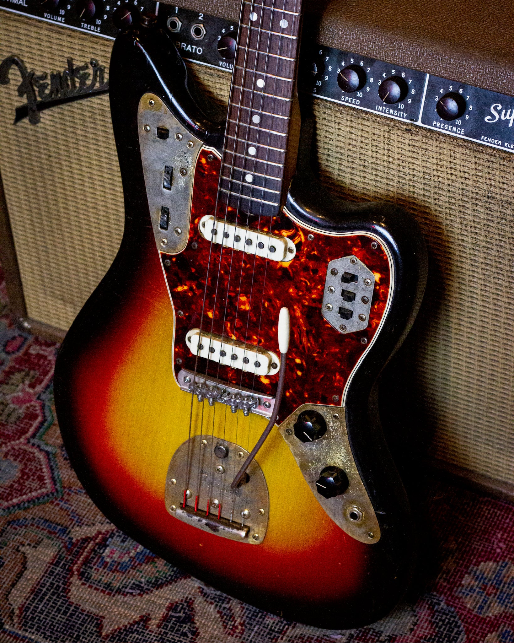 Fender Jaguar 1965 Gold Hardware Second Hand - Regent Sounds