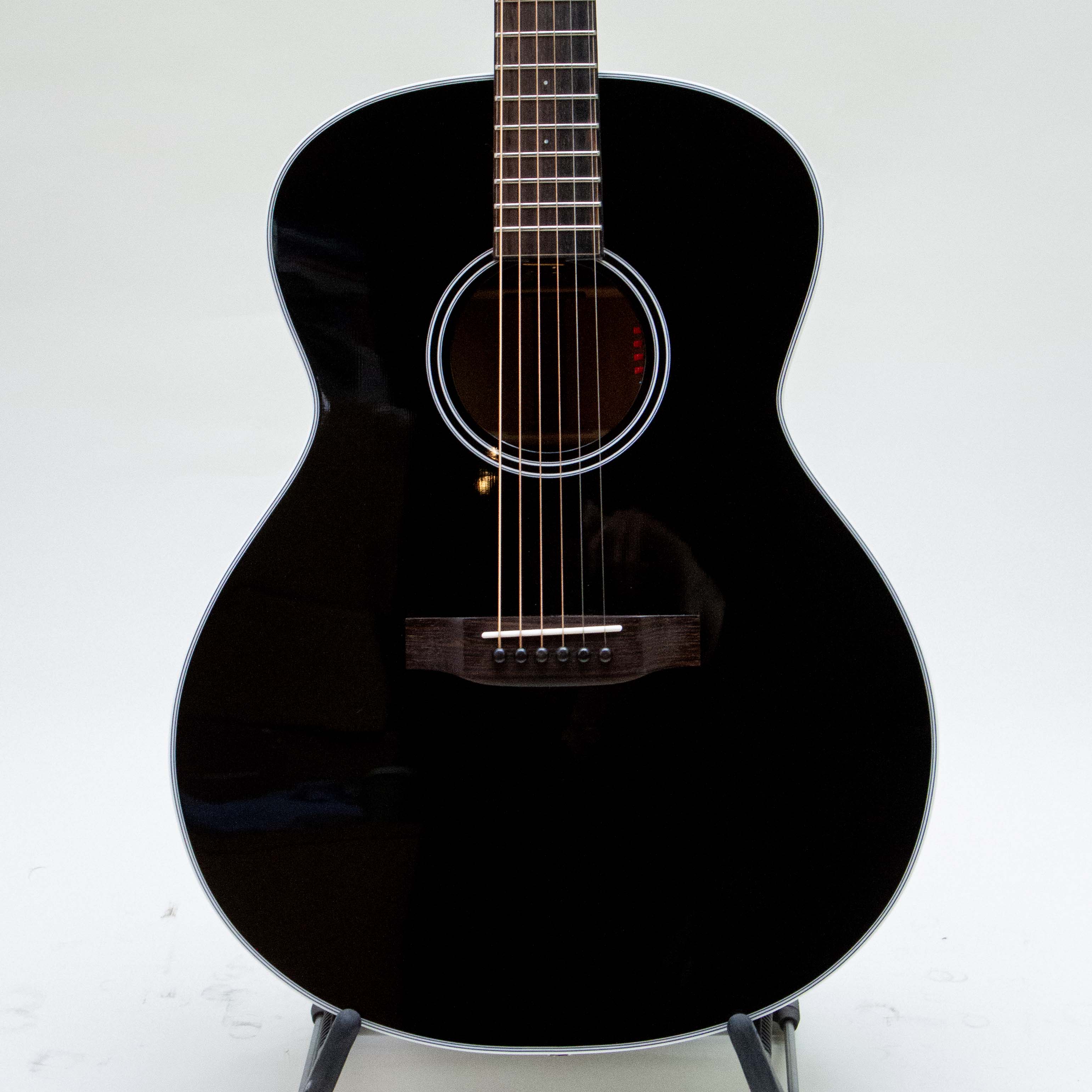 Auden Black Series Austin - Spruce Full Body - Regent Sounds