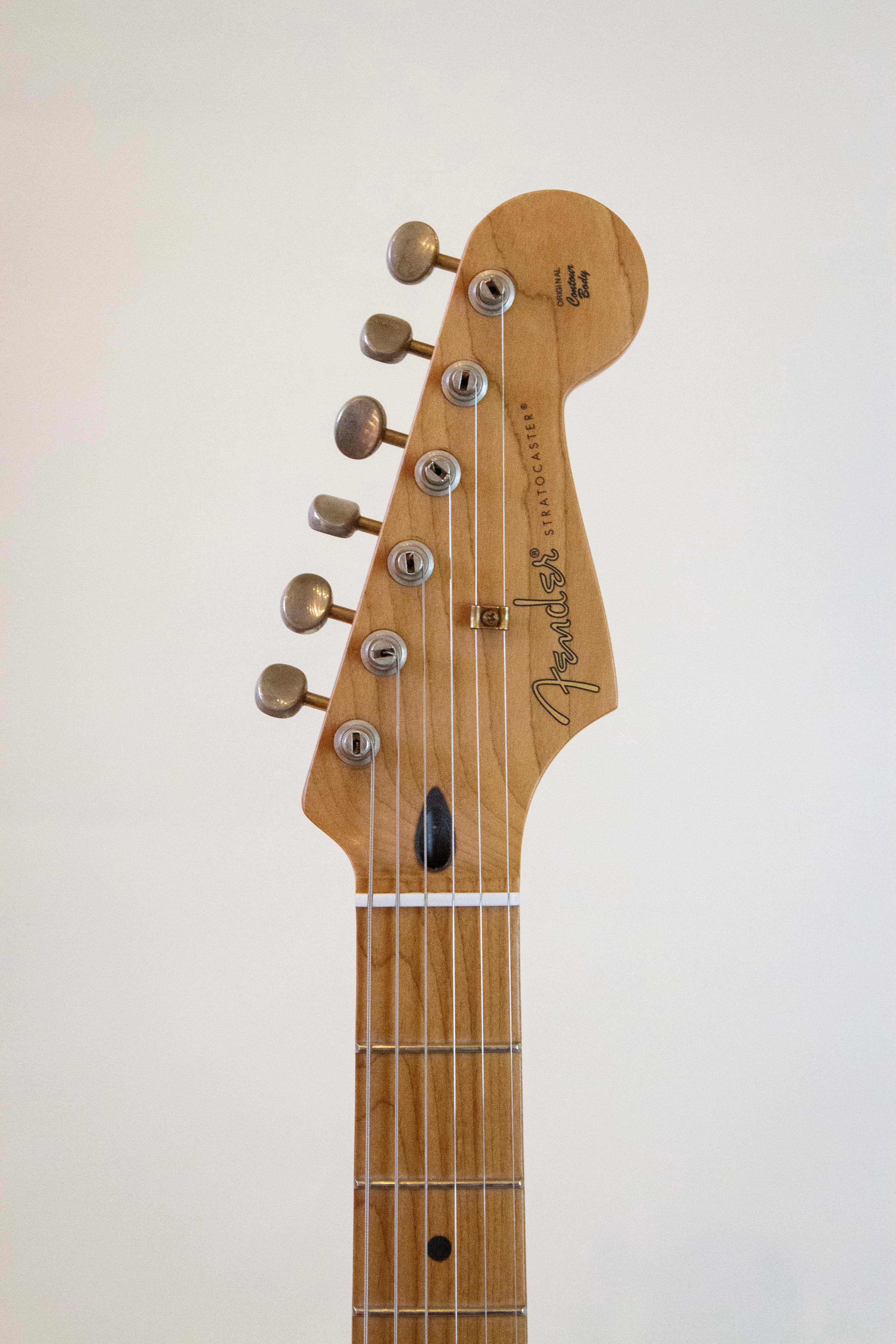 Fender FSR Player Stratocaster Shell Pink Home Relic - Regent Sounds