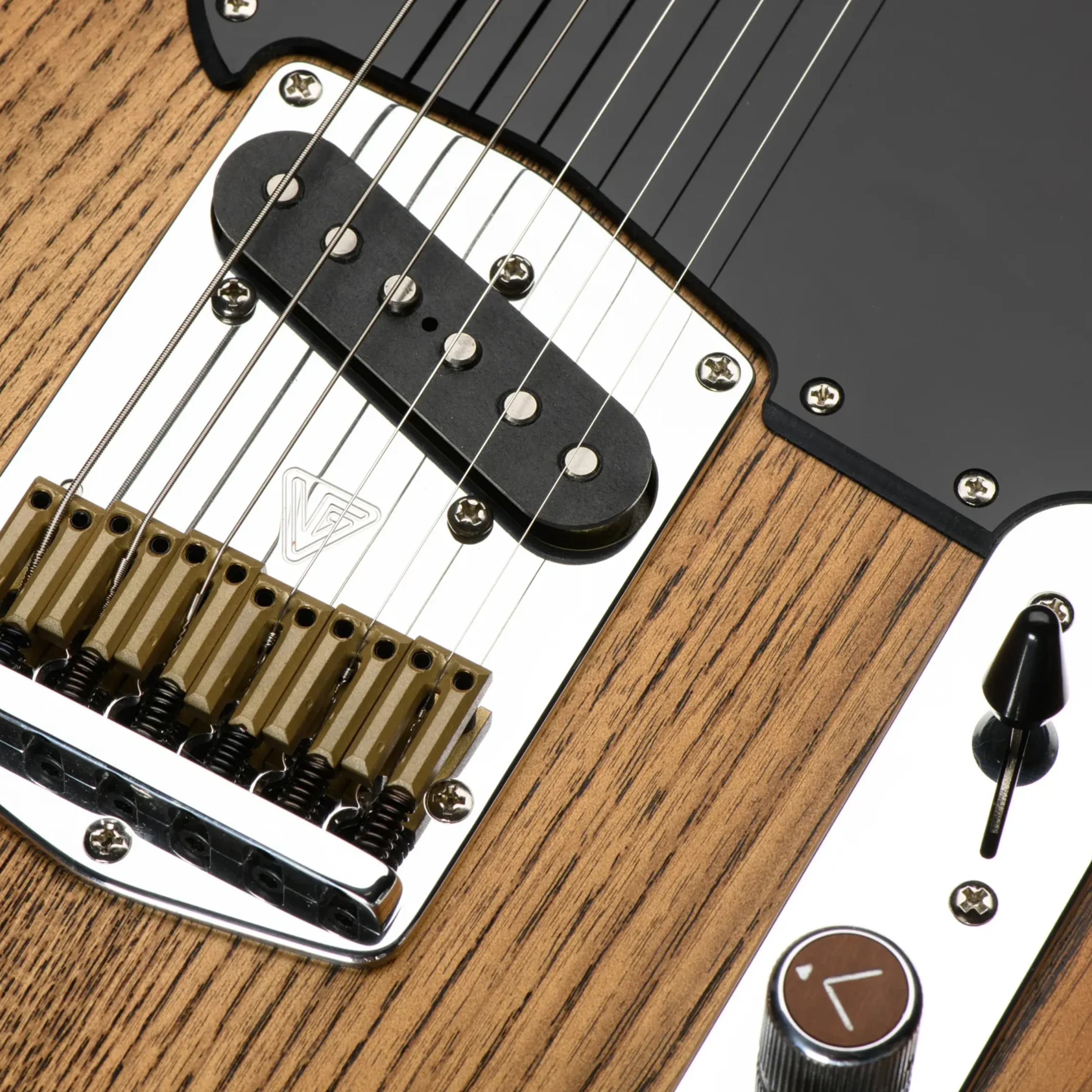 Valiant - TiTan Tobaco Burst Barhat - Regent Sounds